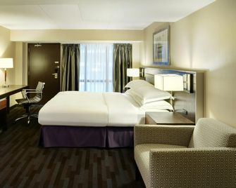 Hilton Winnipeg Airport Suites - Winnipeg - Bedroom