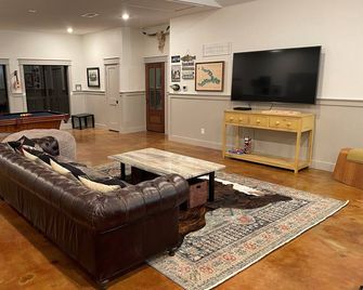 The Perfect Family Lake House on Richland-Chambers Reservoir - Corsicana - Huiskamer