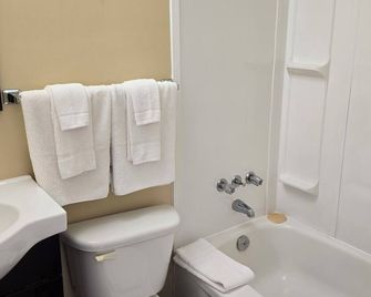 Macneil's Motel - North Sydney