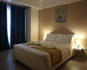 Hotel Casa Ilustre - Balayan - Bedroom