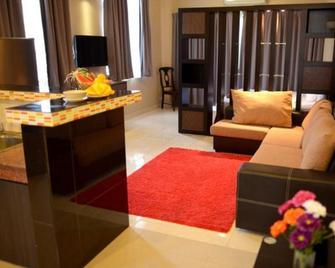City Times Hotel - Kuantan - Wohnzimmer