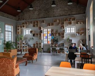 L`Autre Lieu - Cherburgo - Lobby