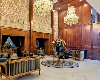 Pa Smith Hotel - Navasota - Lobby
