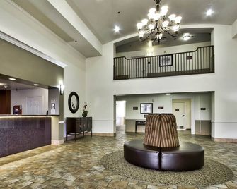Best Western Salinas Valley Inn & Suites - Salinas - Hall