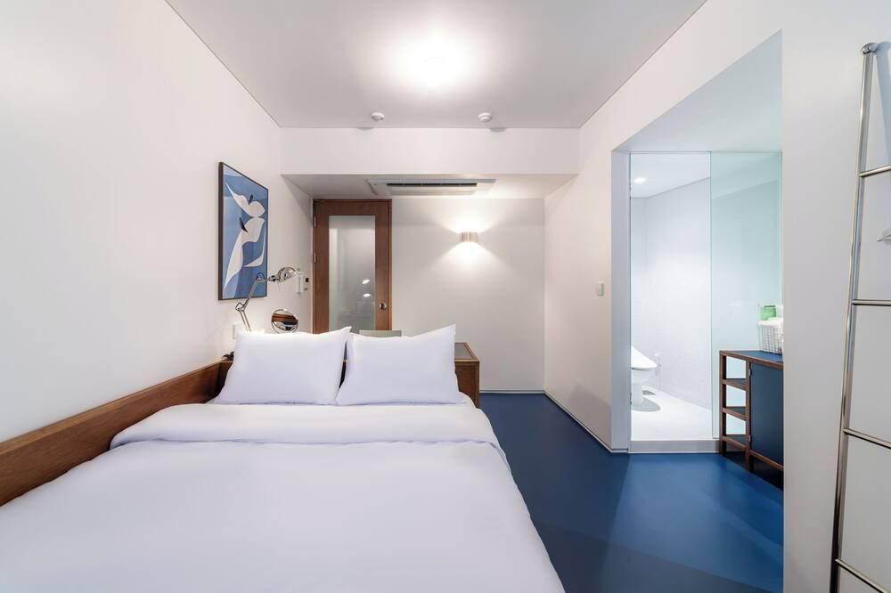 سمول هاوس بيج دور ميونغدونج