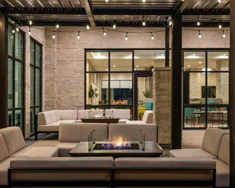Home2 Suites by Hilton at the Dunes on Monterey Bay - Marina - Salónek