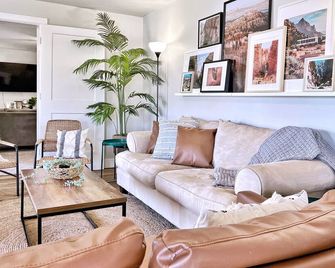 Modern Downstairs Suite in Zion - Toquerville - Sala de estar