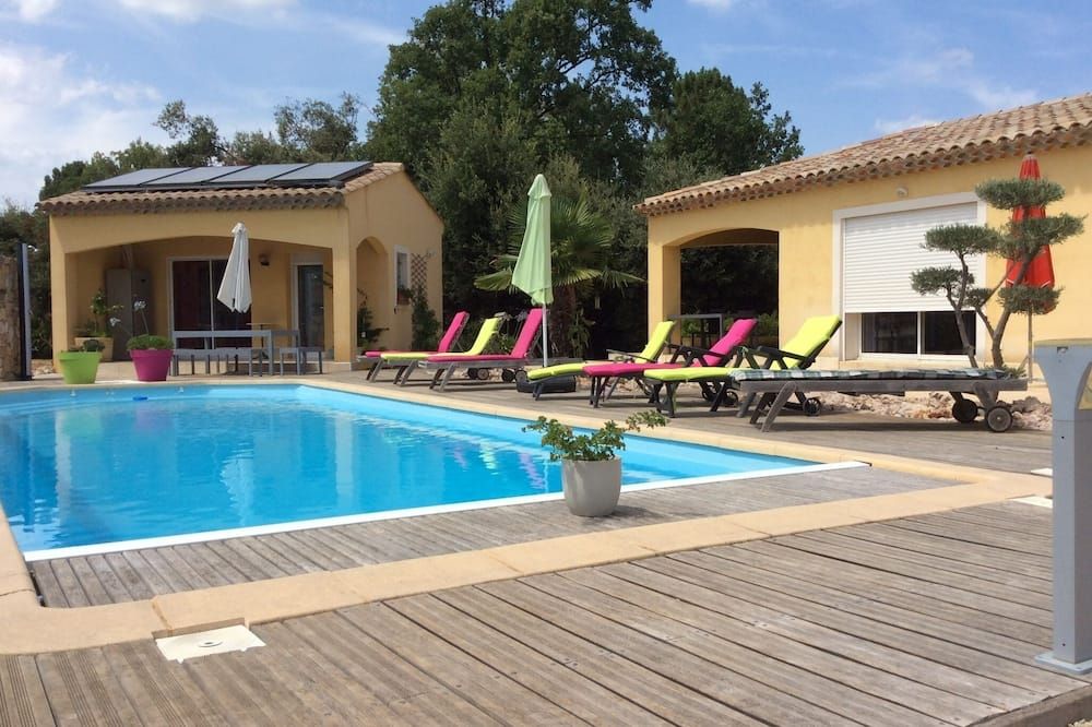 Spacious Villa In A Quiet Location In Sillans-La-Cascade In Provence 3bedroom- 2bathroom - Sillans-la-Cascade - Pool