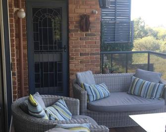 Uninterrupted Swan River Views -Executive Stay close to Optus Stadium - Perth - Balcony