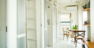 Route - Cafe And Petit Hostel - Nagasaki - Chambre