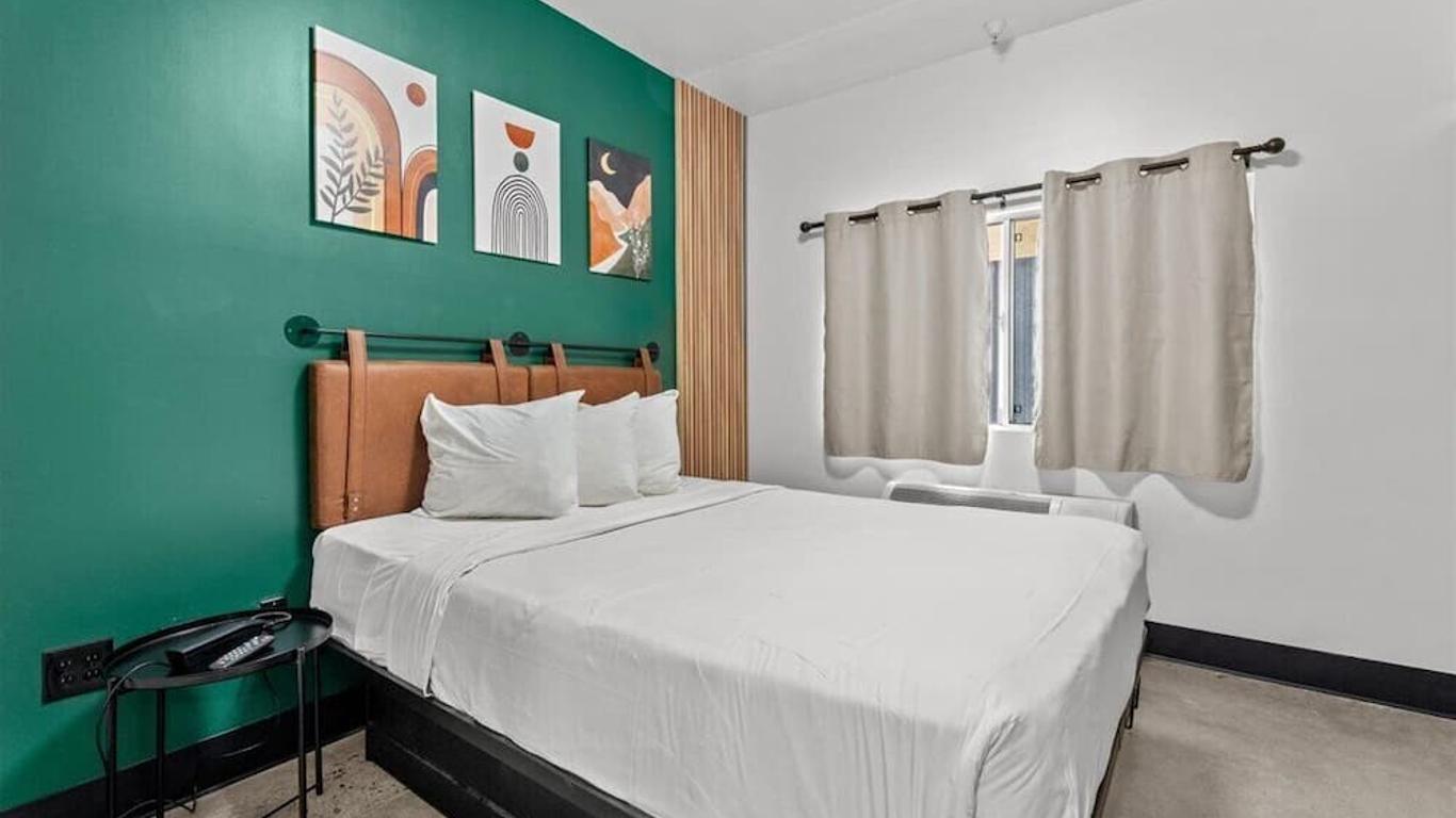 Hollywood Le Bon Hotel