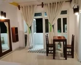 Sithila Villa - Dehiwala-Mount Lavinia - Eetruimte