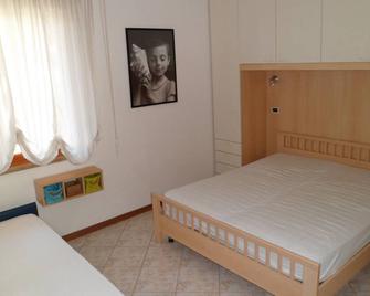 Stemila 4 - Lignano - Schlafzimmer