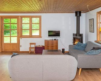 4 person holiday home in Aars-By Traum - Aars - Living room