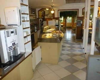 Rosslwirt-Rast - Strass im Attergau - Kitchen