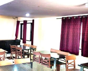 Forest View Dehradun - Dehradun - Restaurante