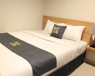 Ghurfati Hotel Mangga Besar - Jakarta - Bedroom
