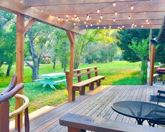 Riverside Cowboy Cabin - Dubois - Patio