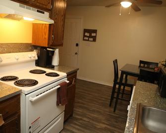 2 bed/1 bath next to Ft Sill - Lawton - Kitchen
