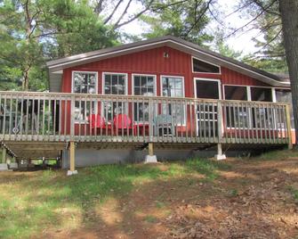 Lakefront Cabin- Pike Lake Chain - 20 Mins. West of Minocqua - Park Falls - Building