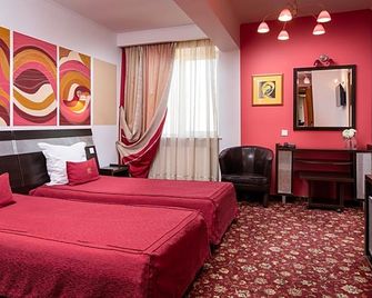 Grand Hotel - Braşov - Phòng ngủ