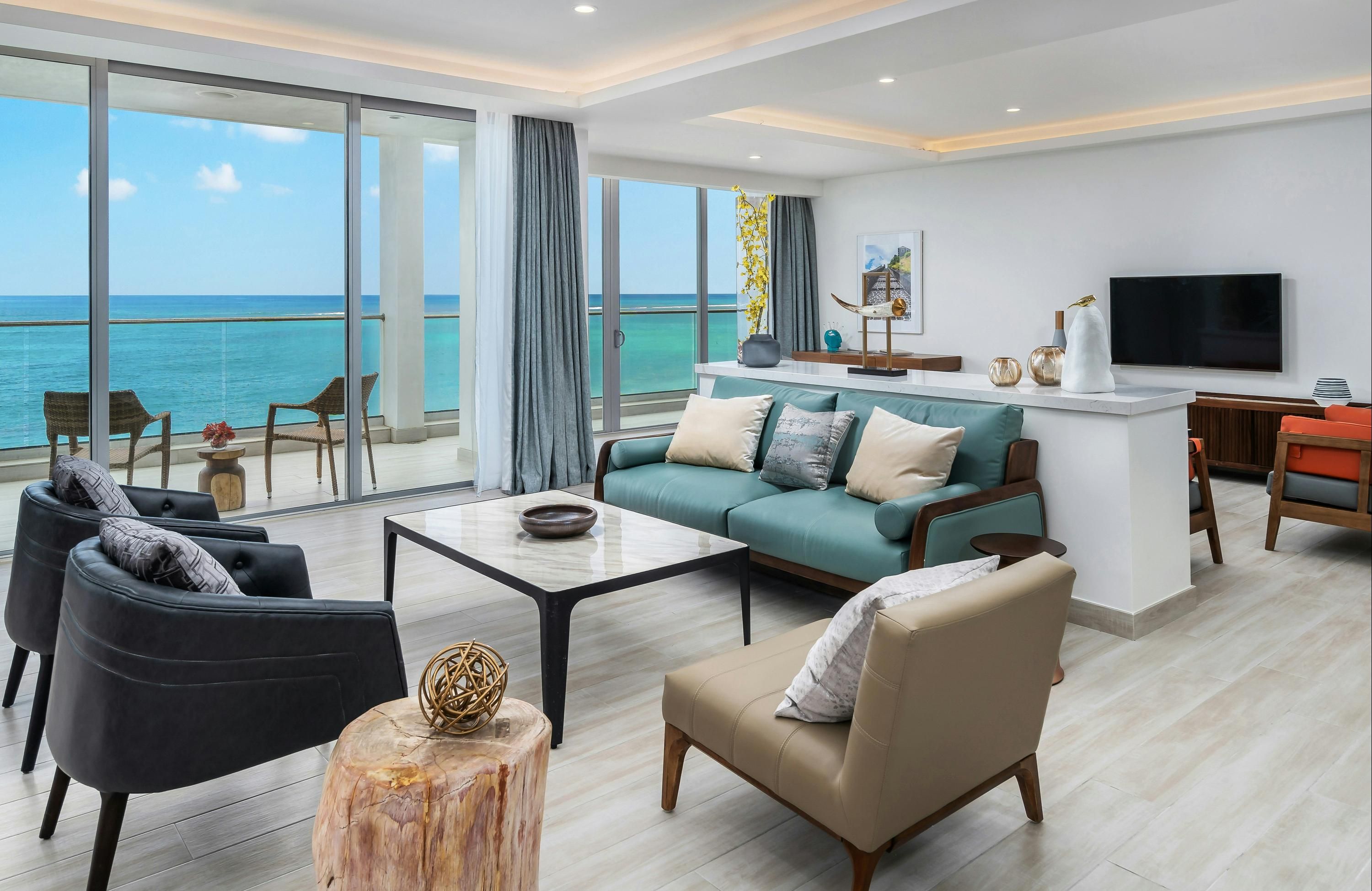 Koi Resort Saint Kitts, Curio Collection by Hilton - באסטר - סלון