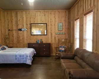 Lake Front Gated Property Private Dock Book 3 Nights - Get 4th Night Free. - Wills Point - Habitación