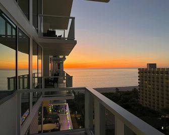 Jun 19-26 Marriott's Crystal Shores 2br 2ba 4bd Villa, Balcony - Marco Island - Balcony