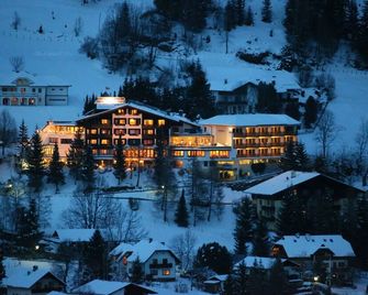 Wohlfühl & Genusshotel Felsenhof - Bad Kleinkirchheim - Edificio