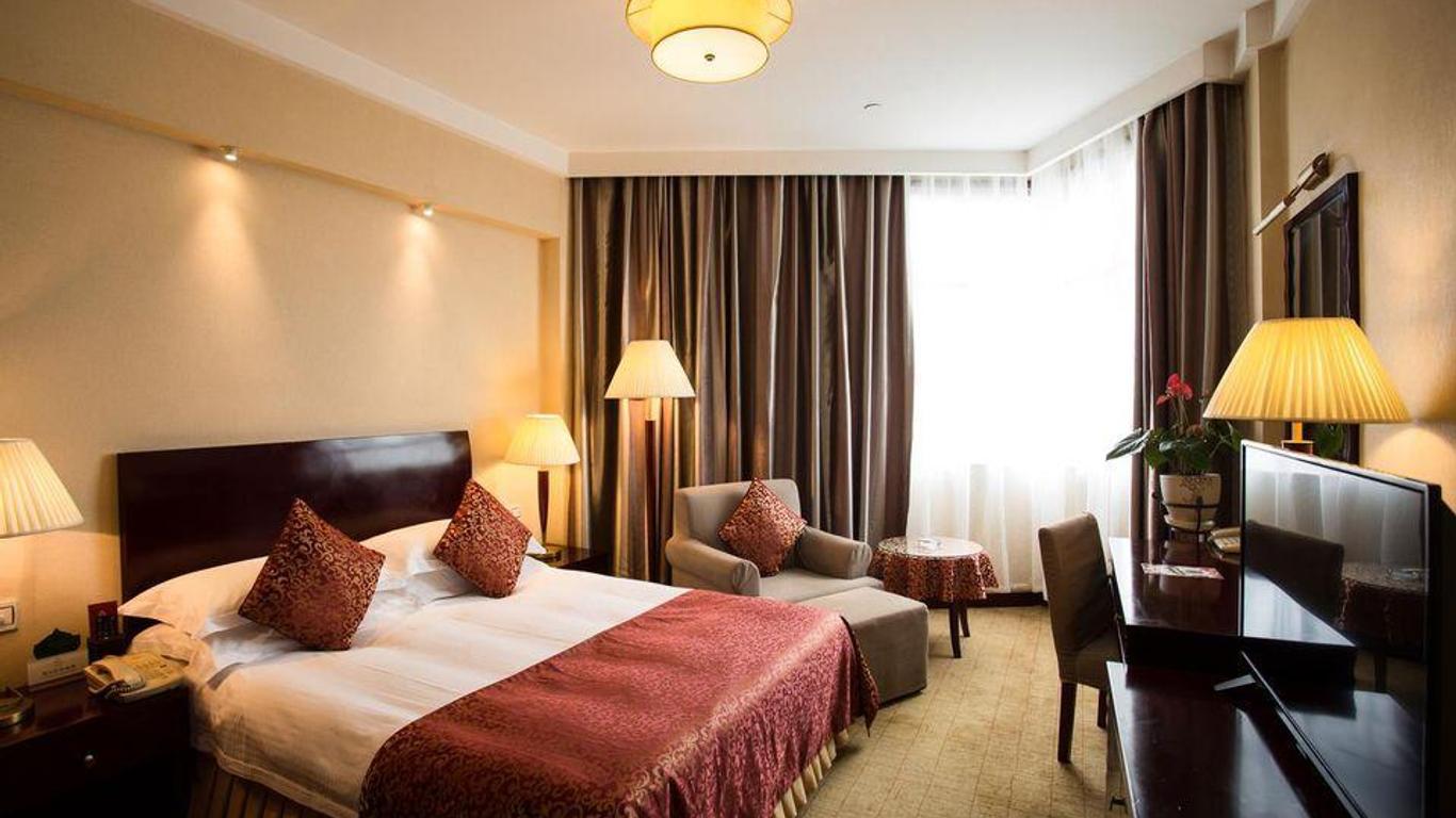 Jiashan Hotel