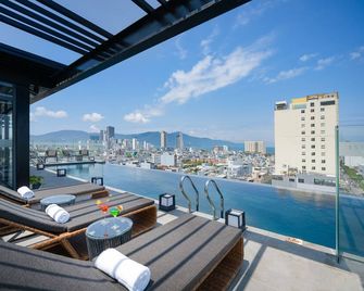 Estrella Boutique Hotel - Da Nang - Balkon