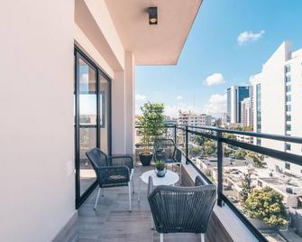 Breakfast Included at Regatta Living 802 - Santo Domingo - Balcony