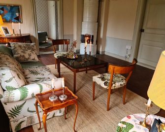 5 bed country home only 2 hrs north of Stockholm - Garpenberg - Living room