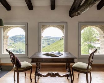 Villa Langhe - Castiglione Falletto - Comedor