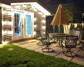 New 3b House in Saugerties Village 4 Min - 서거티즈 - 파티오