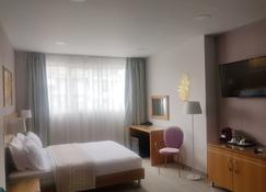 La Place Suites - La Place De La Gare - Thessaloniki - Bedroom