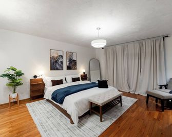 Cozy Luxury 4br Home Near Airport - Des Plaines
