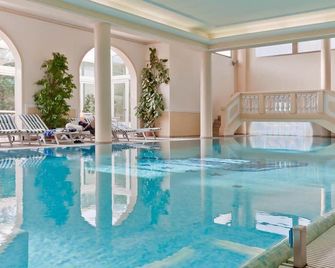 Hotel Terme Roma - אבאנו טרמה - בריכה