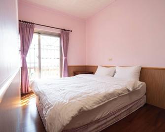 Alishan | Double Room near Fenqihu Old Street | Bus Access | 新天山茶業民宿雙人房 - Chiayi - Chambre