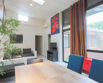 Paris East Side Lodge - Pantin - Dining room