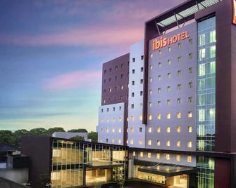 Ibis Makassar Losari - Makassar - Edificio