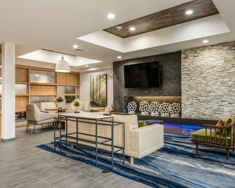 Fairfield by Marriott Inn & Suites Greensboro Coliseum Area - Greensboro - Lounge