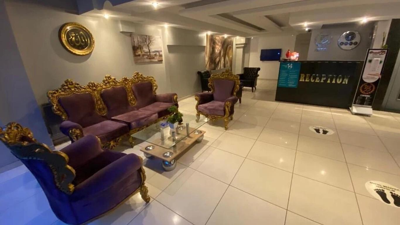 Grand Hotel 53