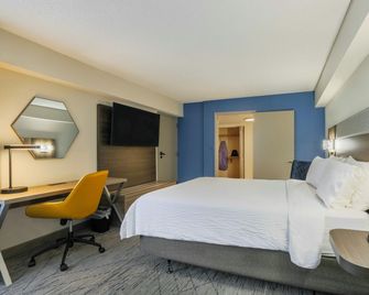 Holiday Inn Express Burlington by IHG - Burlington - Ložnice