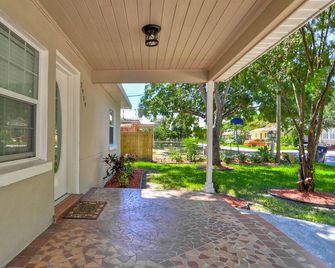 Spacious House with big backyard in N. Hyde Park / Close to Downtown - Tampa - Widok na zewnątrz