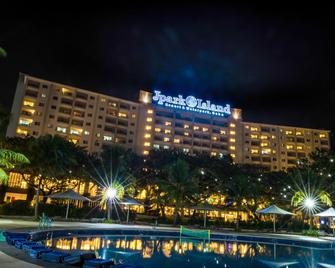 Jpark Island Resort & Waterpark - Mactan - Toà nhà