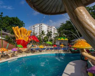 Jpark Island Resort & Waterpark Cebu - Lapu-Lapu City - Zwembad