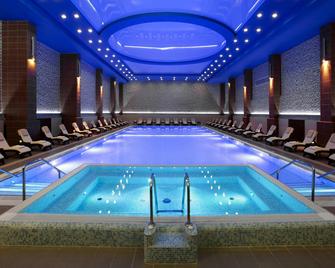 Tsaghkadzor Marriott Hotel - Tsaghkadzor - Piscina