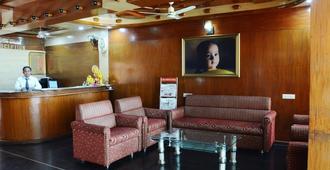 Hotel Rahul - Nagpur - Rezeption