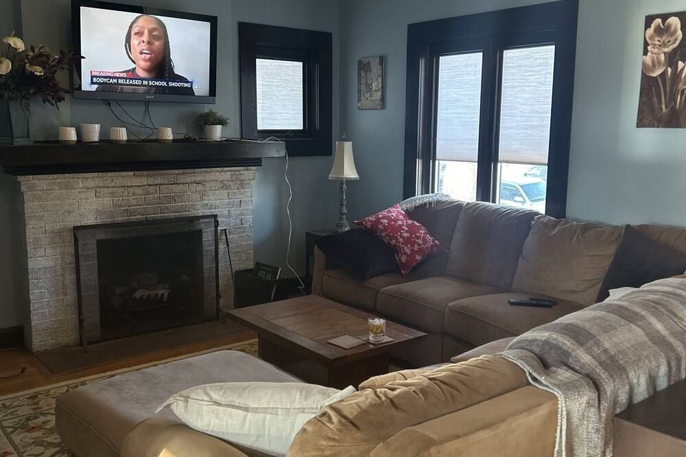 Cozy Sobro Bungalow in the heart of meridian kessler - Indianápolis - Sala de estar